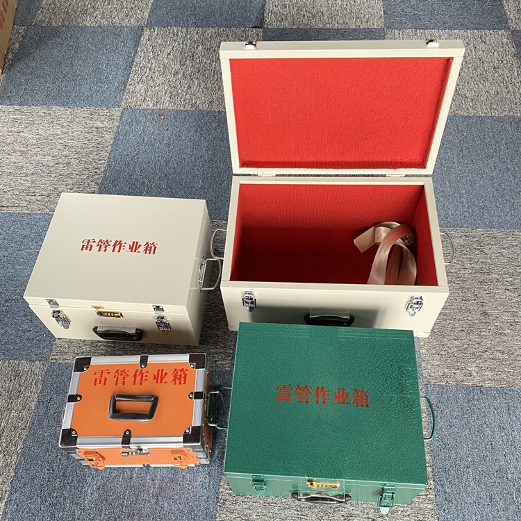 瓯海爆破工程作业箱如何选择？玻璃钢与传统材质的全面对比